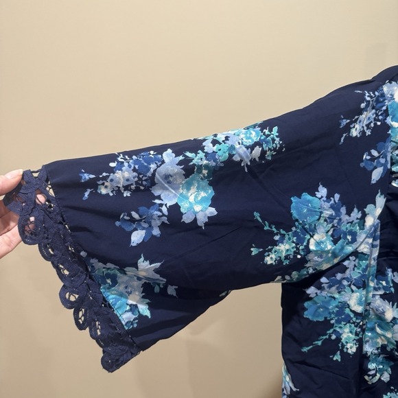 Women's Boho Floral Lace Crochet Trim Blue Tunic Shirt Size 24W Coastal Casual - Picture 5 of 10